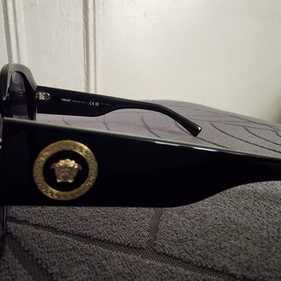 Authentic Versace Sunglasses - Picture 11 of 17